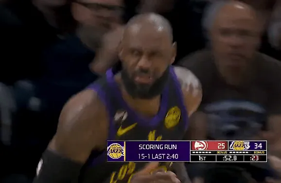 开云-詹姆斯首节出战9分钟，投篮6中3得到6分2篮板6助攻1盖帽