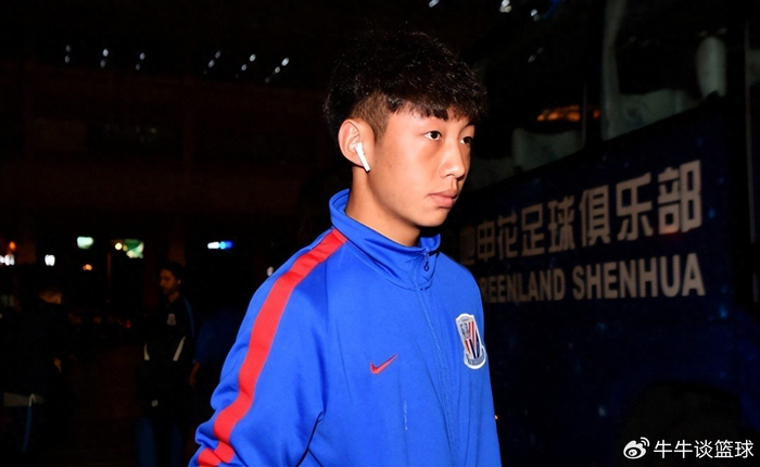 开云APP-意外！他是斯卢茨基唯一舍不得弃用的申花老将，如今成球队核心|上海申花|吴曦|谢鹏飞|英博|主力_新浪新闻